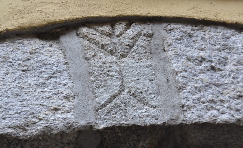 Baummensch in Suna Symbol des Val Grande