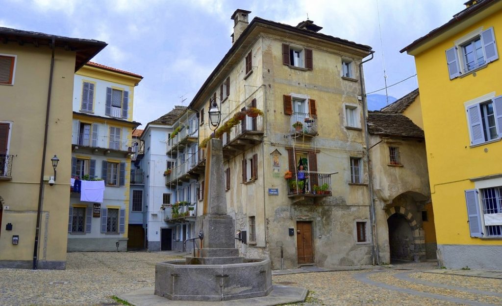 Piazza Fontana Domodossola