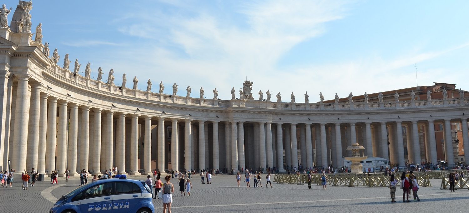 Rom Petersplatz Azzurro Diary